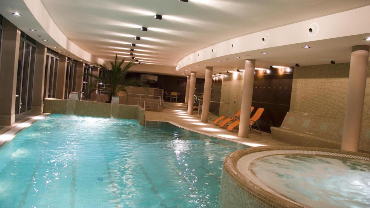 バラトンフレド Bilberry Apartmanアパートホテル エクステリア 写真