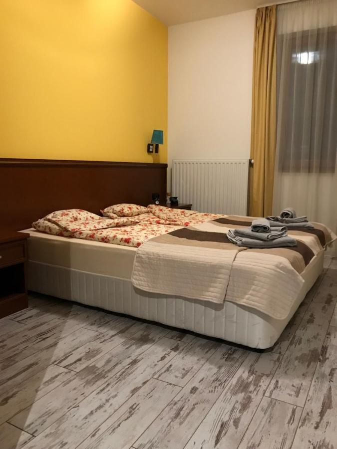 バラトンフレド Bilberry Apartmanアパートホテル エクステリア 写真